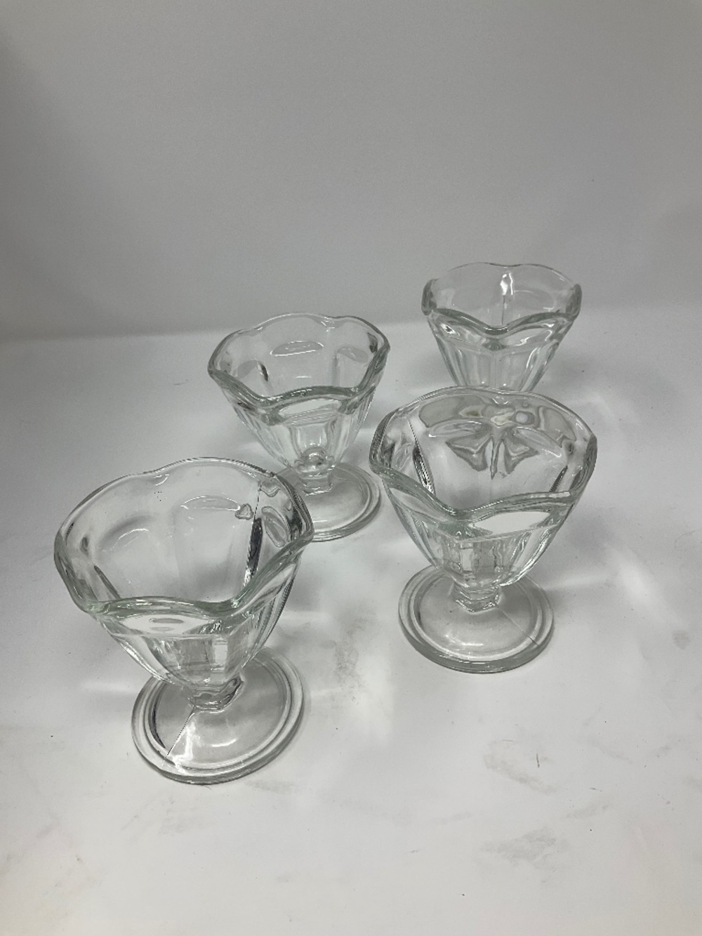 Vintage Ice cream sundae glasses 41/2oz. H286